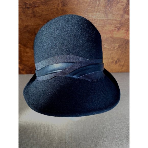 Vince Camuto Women's Ribbon Cloche Hat 100% Wool Black NWT - Picture 5 of 8